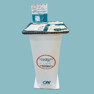 MANGE-debout-CREDIT AGRICOLE-Photoroom